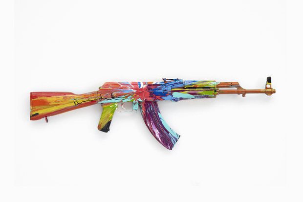 damien-hirsts-spin-ak47-for-peace-day-1